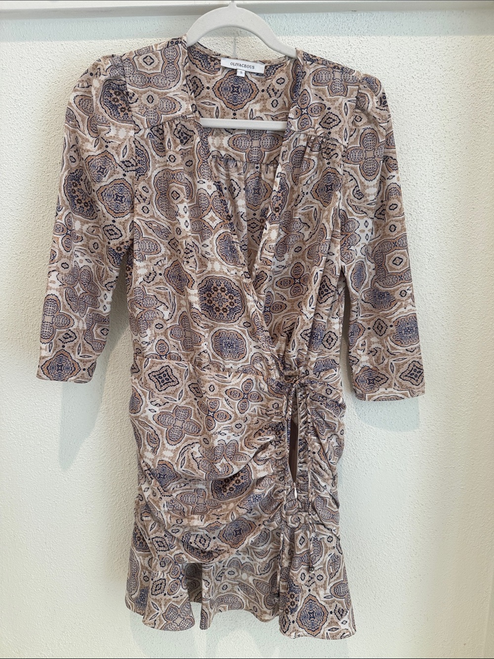 Olivaceous Beige & Navy Paisley Ruched Wrap-Style Long Sleeve Dress